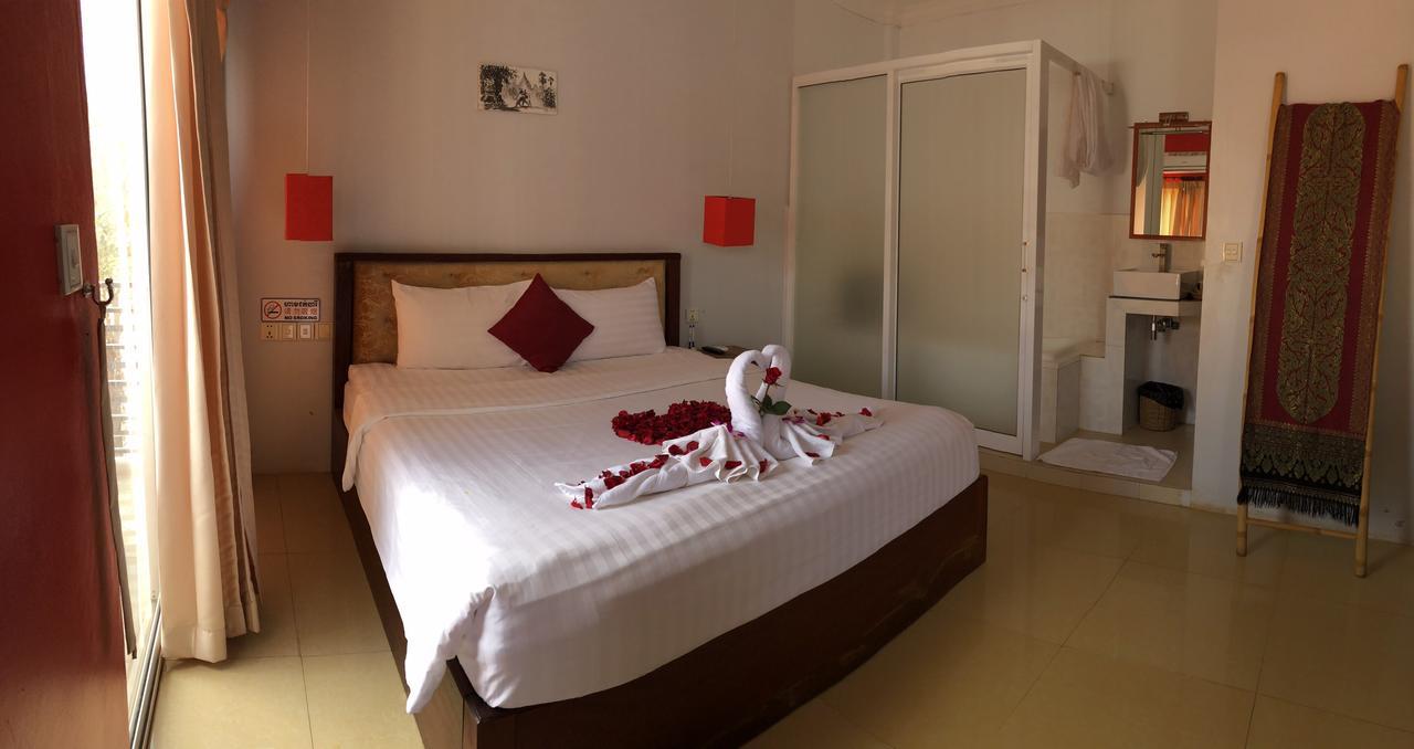 Golden Premier Inn Siem Reap Buitenkant foto